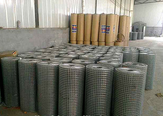 le fil enduit en plastique vert de longueur de 18m clôturant le PVC de panneaux a enduit le fil Mesh Rolls
