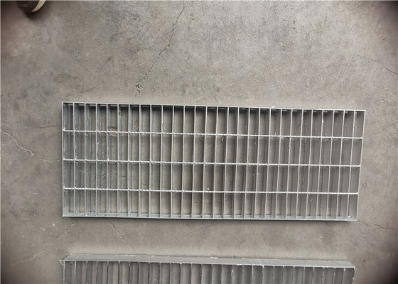 Grilles en acier d'allée de matériaux de construction râpant le polonais électrolytique de 100X8mm