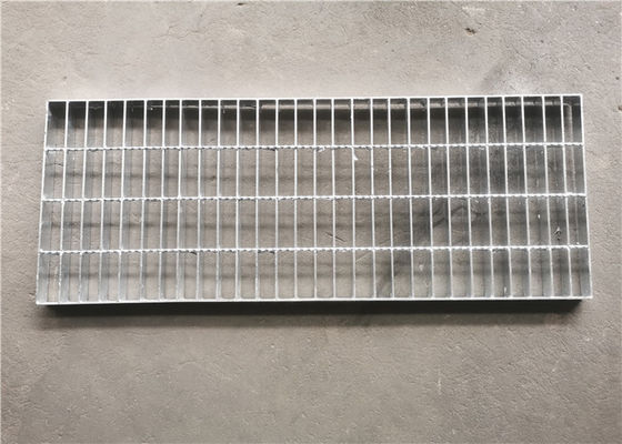 Grilles en acier d'allée de matériaux de construction râpant le polonais électrolytique de 100X8mm