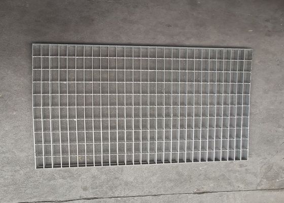 La grille en acier de passerelle piétonnière a crénelé la grille galvanisée plongée chaude