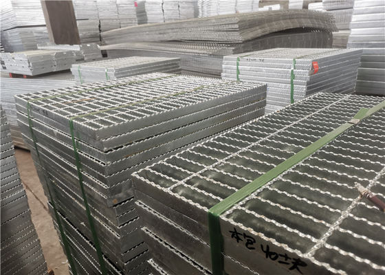 l'immersion chaude d'acier au carbone de 6mm a galvanisé la grille en acier je type feuille