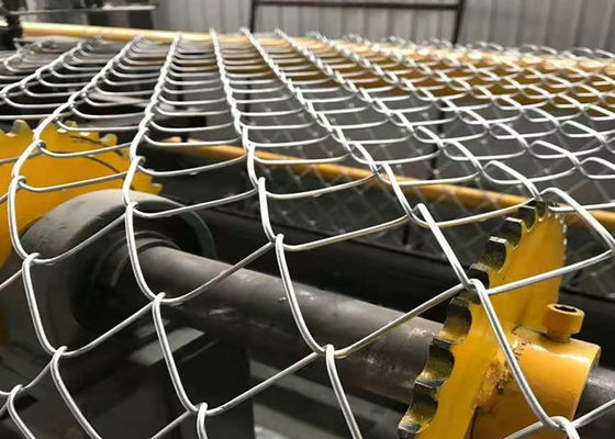 Le PVC extérieur doux de pouce d'ODM Diamond Chain Link Fence 5x5 a enduit