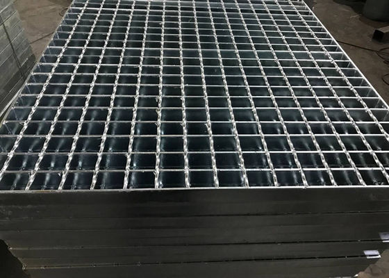L'électro boutissoir galvanisé a fermé à clef le feuillard de la grille Q235 de râper