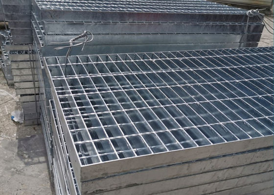 L'électro boutissoir galvanisé a fermé à clef le feuillard de la grille Q235 de râper