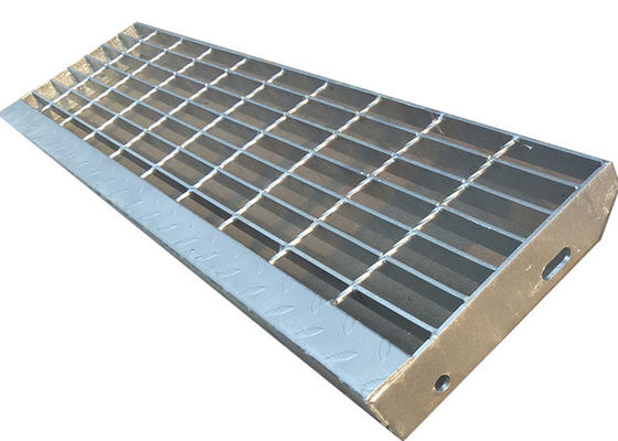 La construction métallique a crénelé le carbone moyen galvanisé de plate-forme discordante en acier