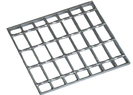 La protection de rouille a soudé la grille en acier 32x5mm que la place a crénelé non le glissement