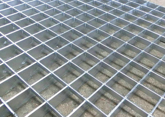 L'anti dérapage Q345 a soudé l'immersion chaude de largeur en acier de la grille 1250mm galvanisée