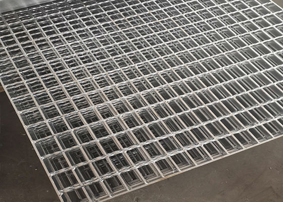 L'anti dérapage Q345 a soudé l'immersion chaude de largeur en acier de la grille 1250mm galvanisée