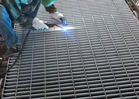 Passerelle augmentée en métal de prévention de rouille râpant galvanisé à chaud épais de 3mm