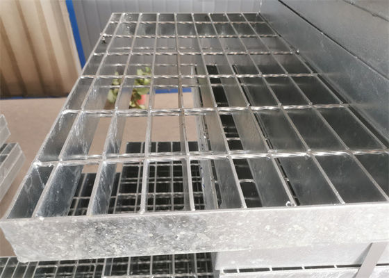 Vol galvanisé de passage couvert d'immersion chaude anti d'épaisseur en acier de la grille 6mm