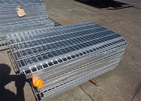 304 l'allée d'acier au carbone de solides solubles 316SS râpe la longueur de râper 12m de haute résistance