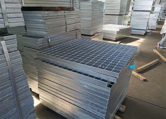 grilles discordantes en acier galvanisées en métal de passage couvert d'immersion chaude de 20×5mm pour des allées