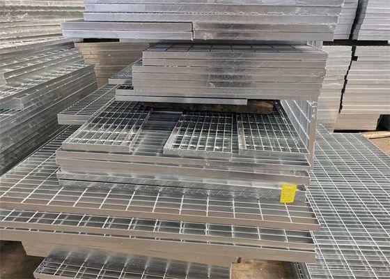 Bandes de roulement d'escalier industrielles de plate-forme 5mm discordants en acier épais pour le pont de chemin de fer