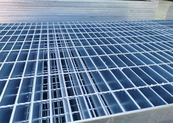 Plate-forme en aluminium de grille de passage couvert d'anti corrosion pour la rambarde de route