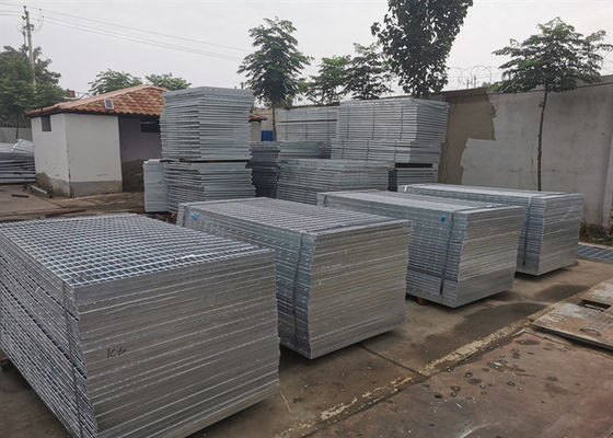 Grille en acier soudée par résistance piétonnière de dérapage de passage de structure métallique