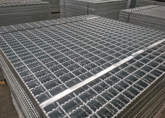 Corrosif en acier galvanisé de la grille Q345 de plate-forme d'immersion chaude anti pour la centrale
