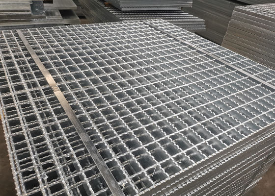 La centrale a galvanisé l'acier de plate-forme râpant la presse de longueur de 1000mm soudée