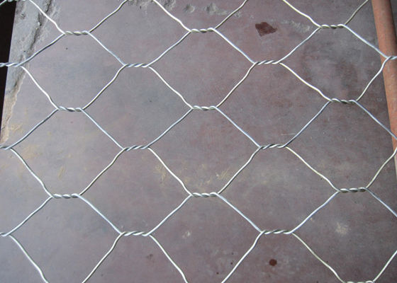 Le PVC a enduit Gabion antiseptique a soudé le fil Mesh Hot Galvanized Dark Green