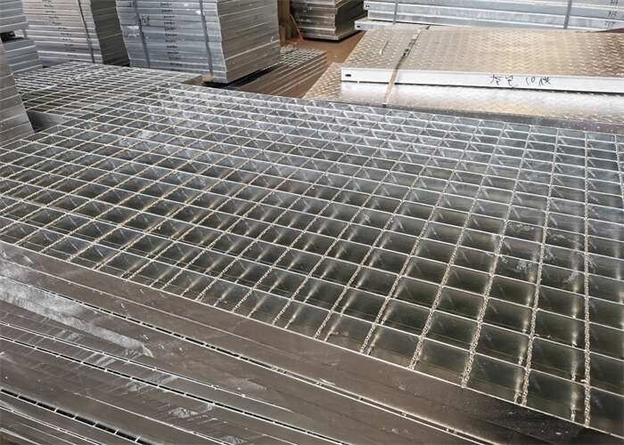 Largeur en acier de la grille 1250mm d'allée d'anti corrosion pour les usines chimiques